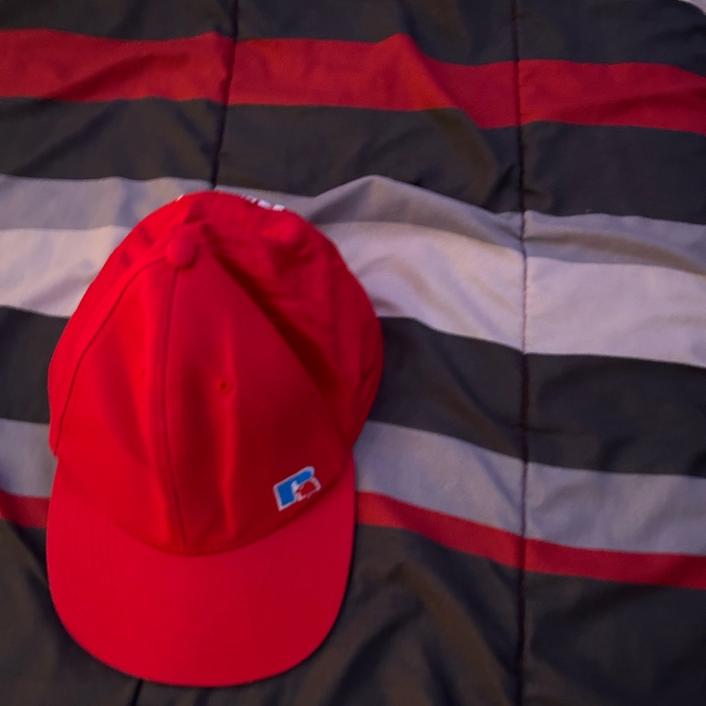 Russel Wilson hat